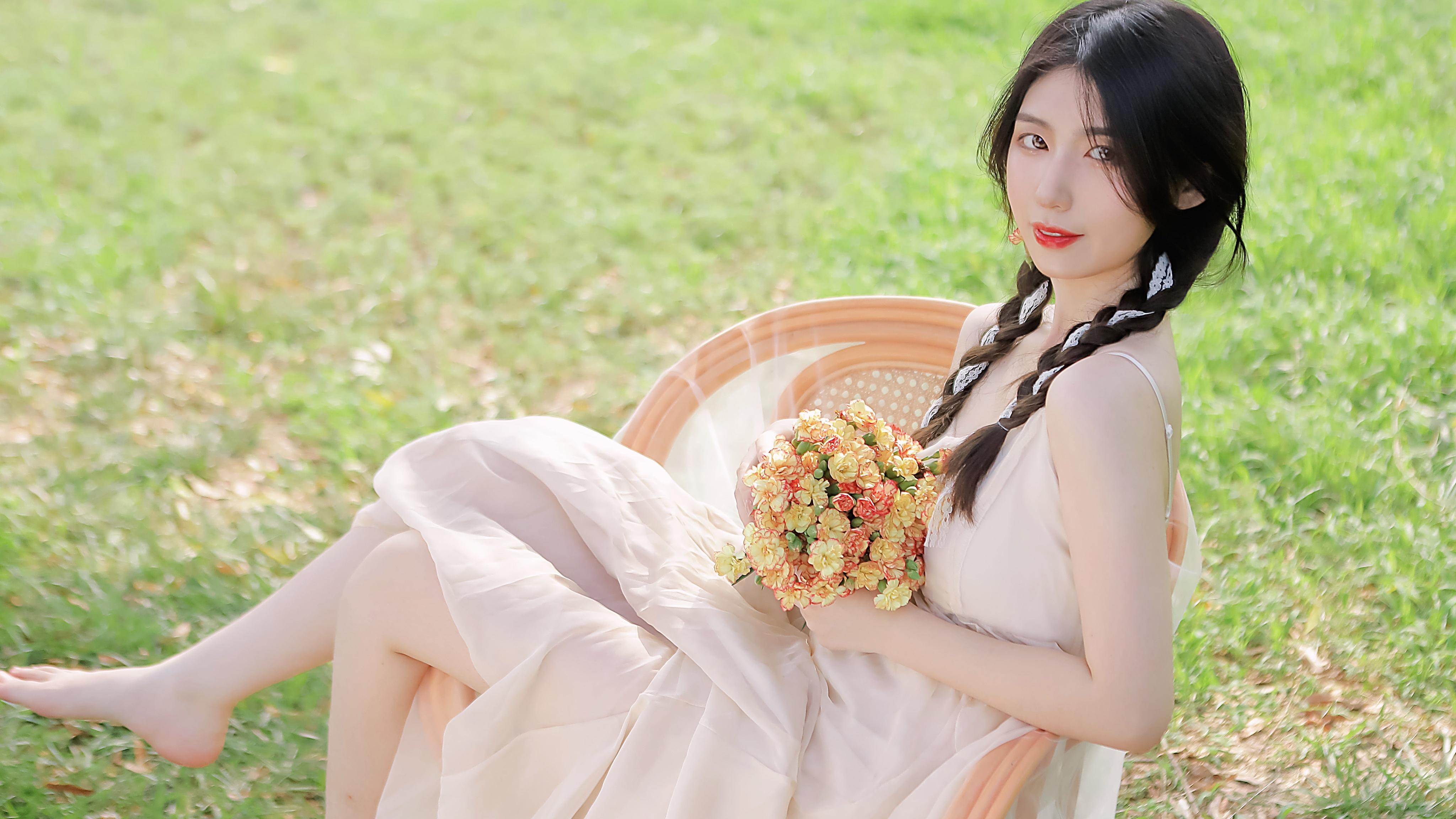 新疆阿瓦提：水稻插秧机械化 加速农田“披”绿装